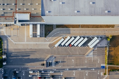 Modern warehouse automation and robotics